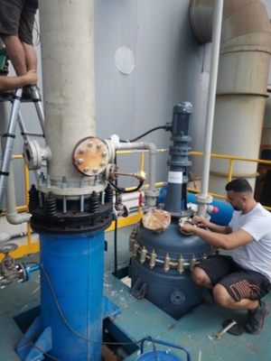 ระบบกําจัดควันเคมีที่มีพลังงาน 1000m3/h การไหลของอากาศ 900 Pa หอคอยระบายน้ําสําหรับอุตสาหกรรม